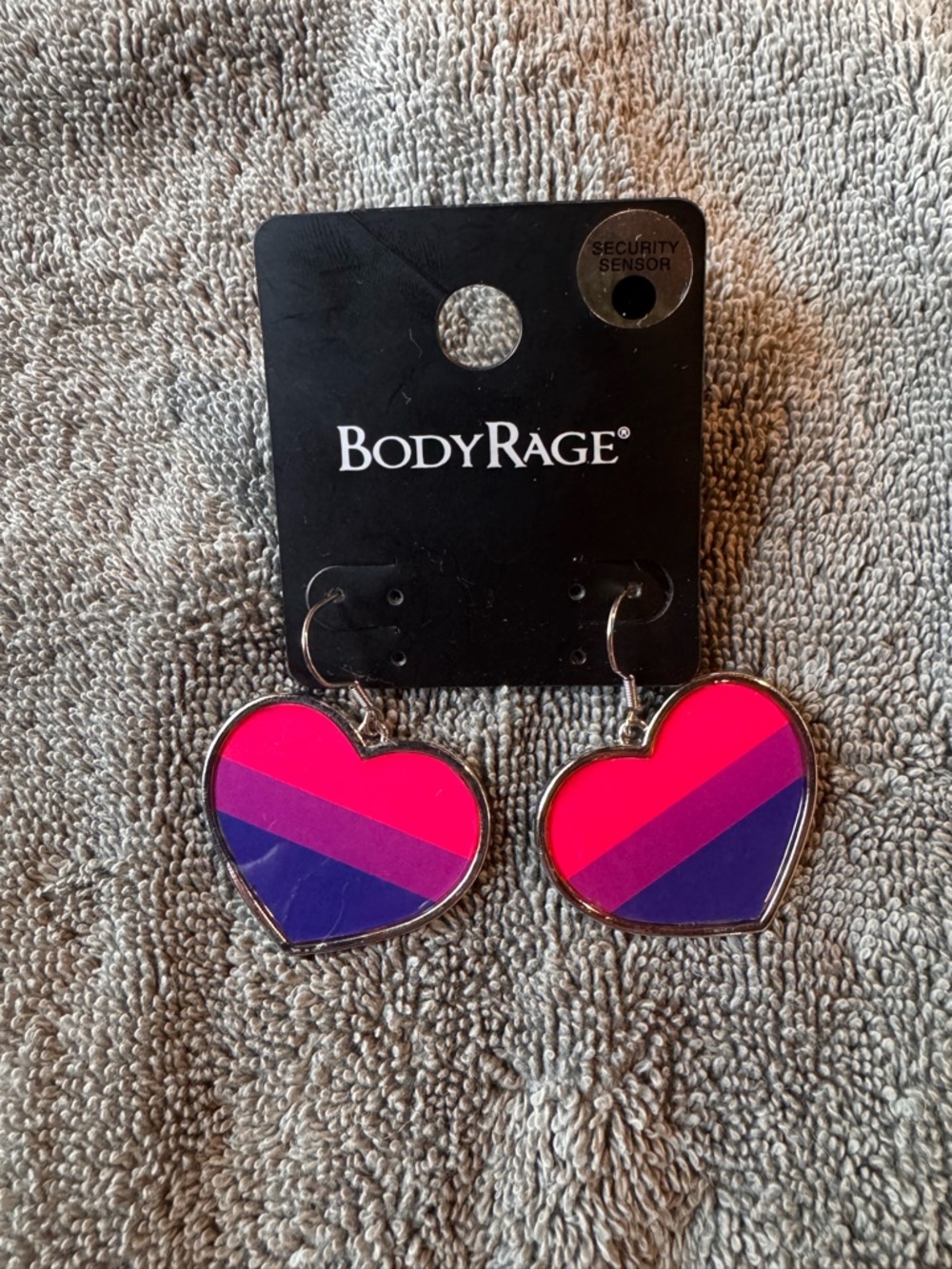 🌟 3/$20 Eligible! NWT BodyRage Pink & Purple Striped Heart Dangle Earrings
